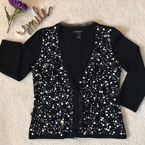 🔥White House Black Market sweater